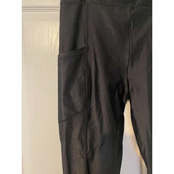Zuda Women's Black Shiny Leggings with Cross Cross Detail Size‎ Medium - Picture 9 of 13